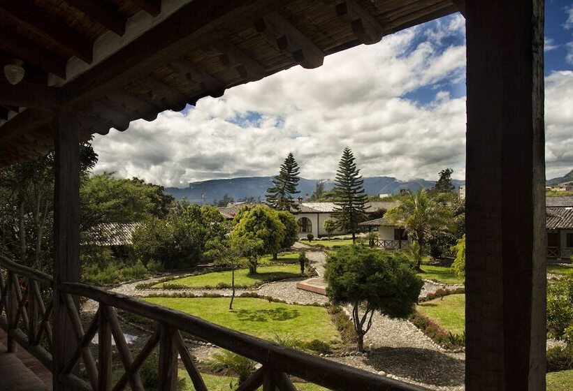 Отель Hosteria Hacienda Pueblo Viejo