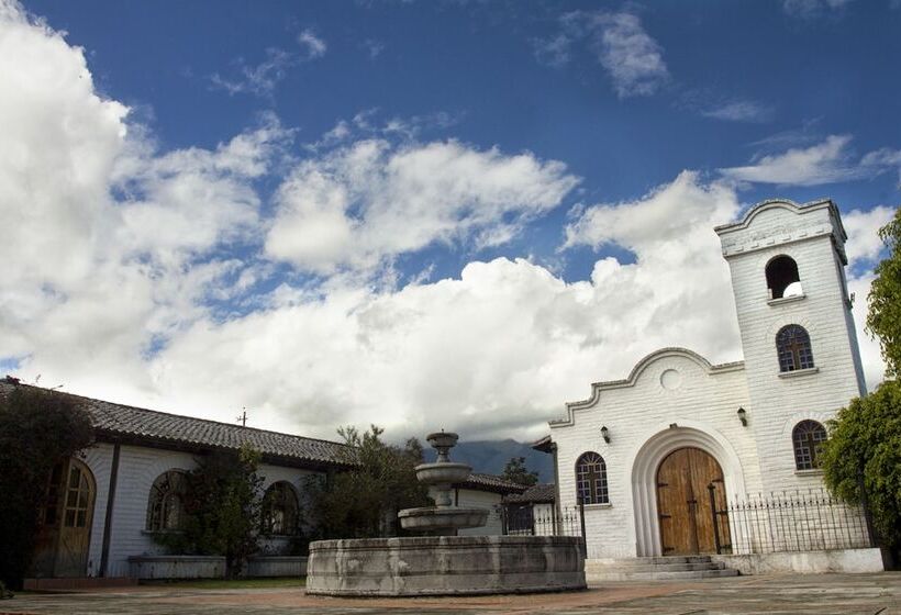 Отель Hosteria Hacienda Pueblo Viejo