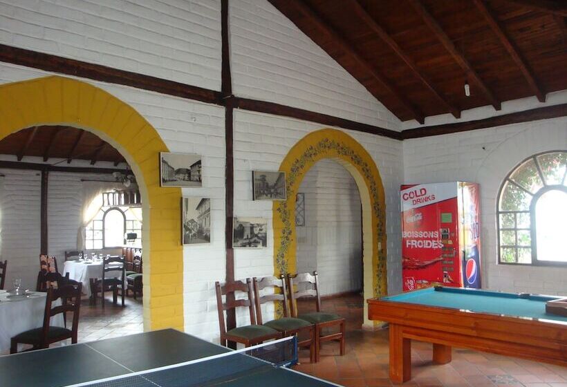 Отель Hosteria Hacienda Pueblo Viejo