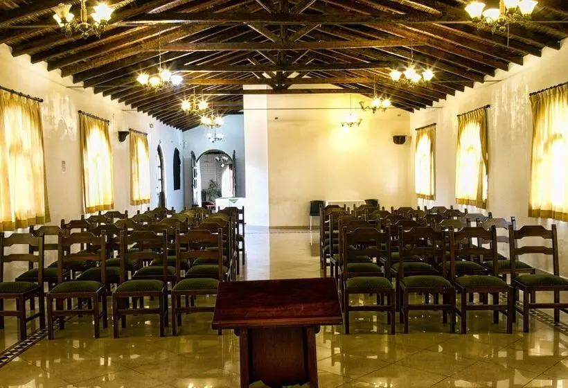 هتل Hosteria Hacienda Pueblo Viejo