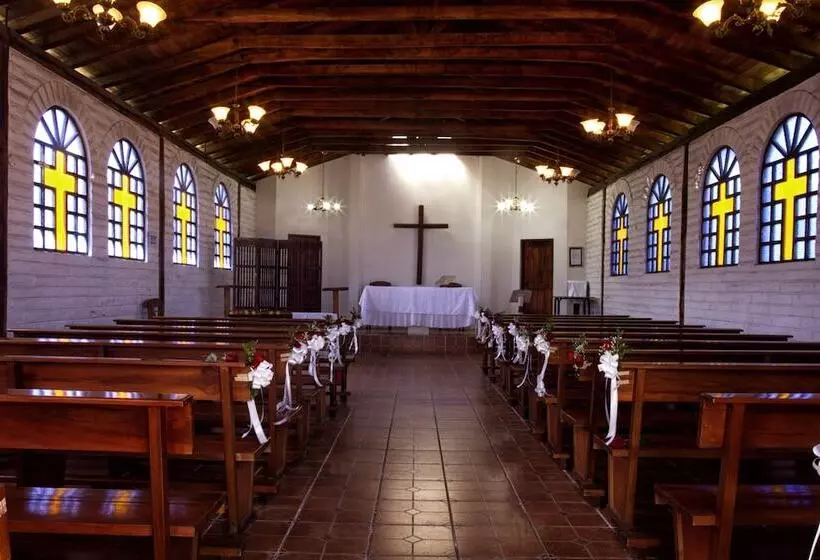 هتل Hosteria Hacienda Pueblo Viejo