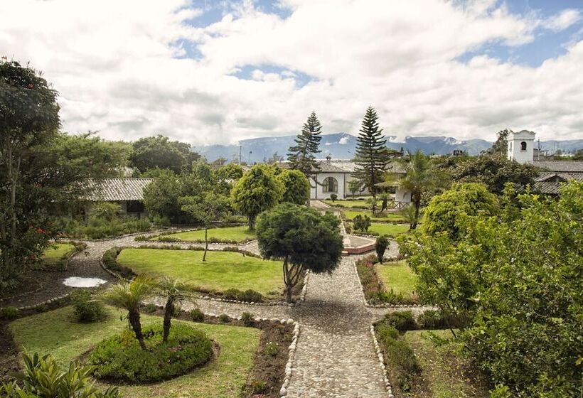 Отель Hosteria Hacienda Pueblo Viejo