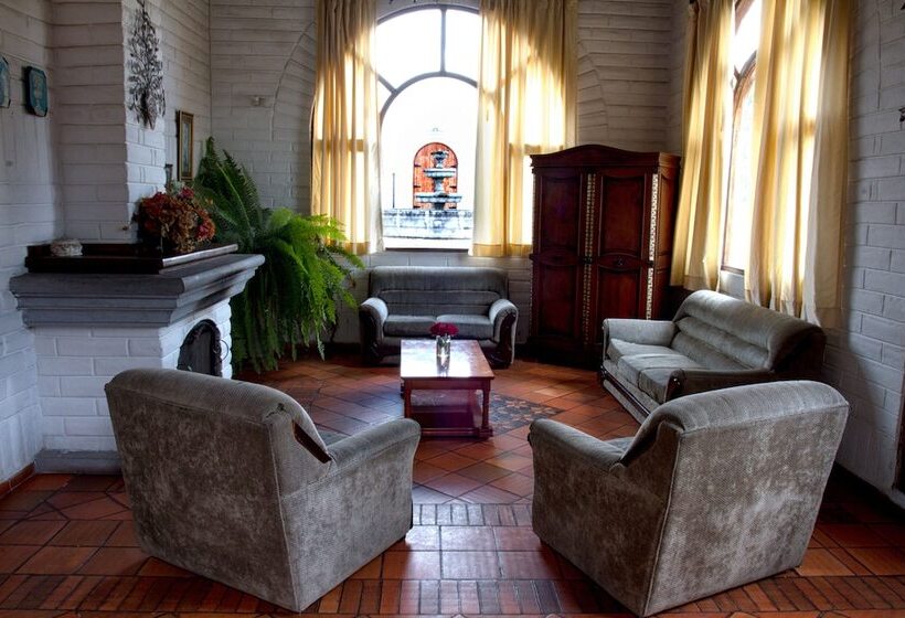 Отель Hosteria Hacienda Pueblo Viejo