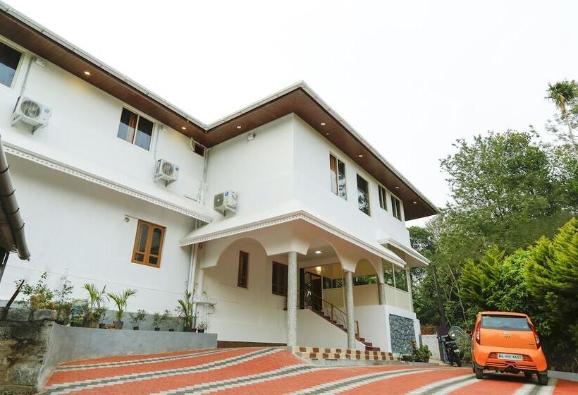 Hotel Laa Cienekka's Valley By Oyo