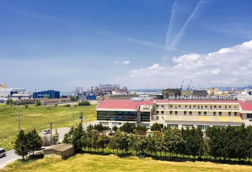 Hotelli Marinn Deluxe