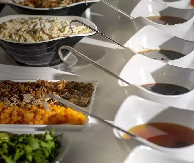 Hotelli Marinn Deluxe