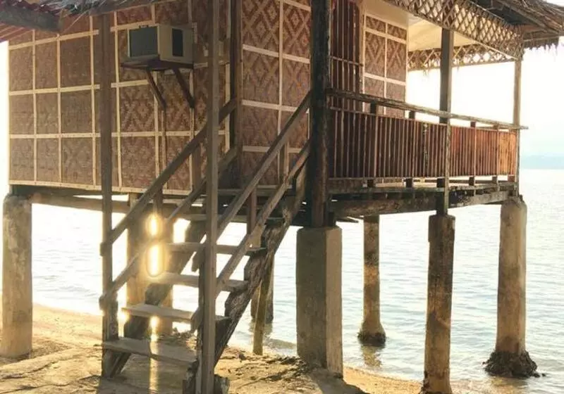 Hotelli Matutinao Beach