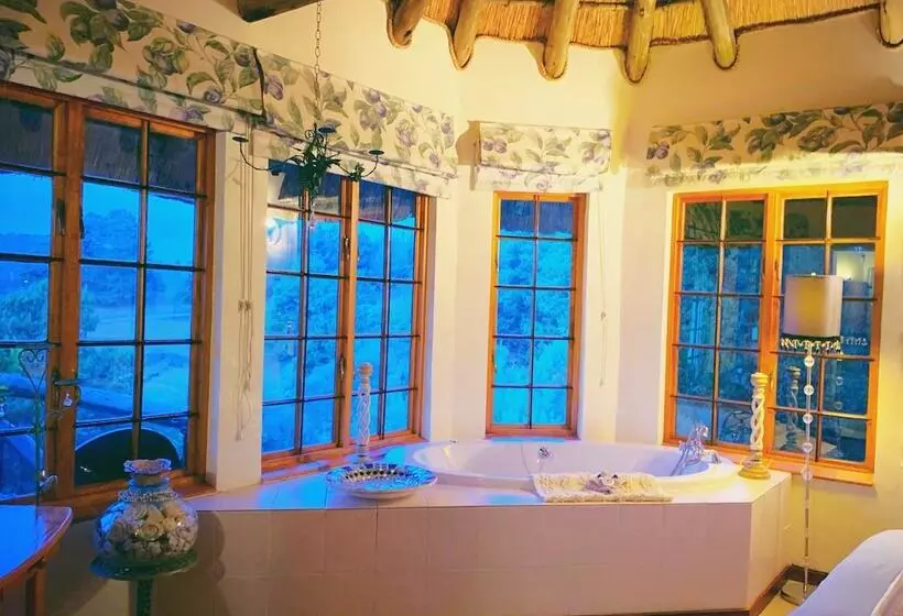 Hotelli Otters Den Self Catering Cottages