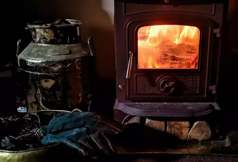 Hotelli Otters Den Self Catering Cottages