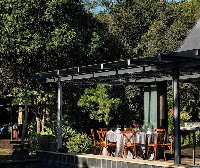 Отель Prana Lodge