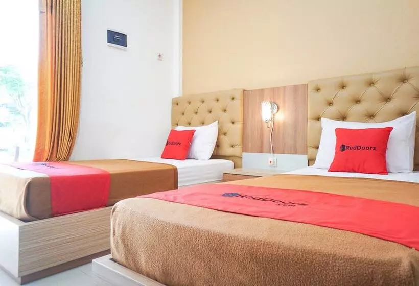 Hotelli Reddoorz Syariah @ Buduran Sidoarjo