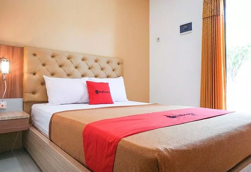 Hotelli Reddoorz Syariah @ Buduran Sidoarjo