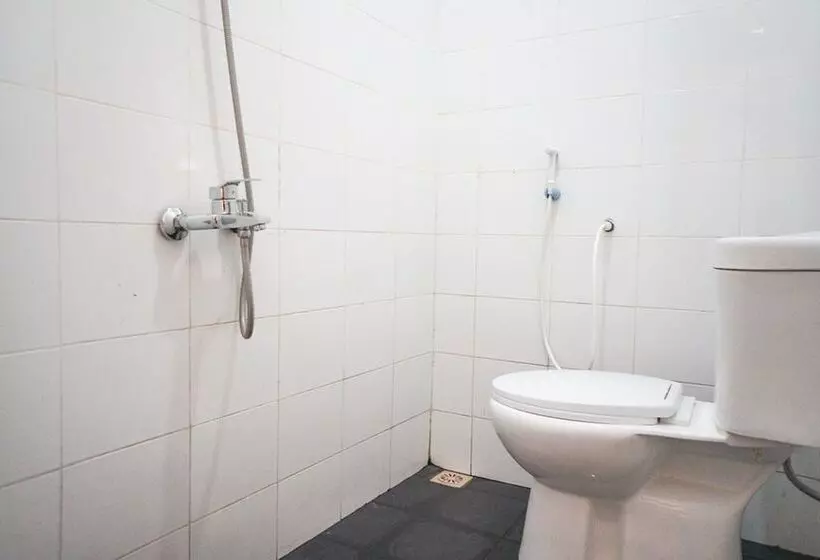 Hotelli Reddoorz Syariah @ Buduran Sidoarjo