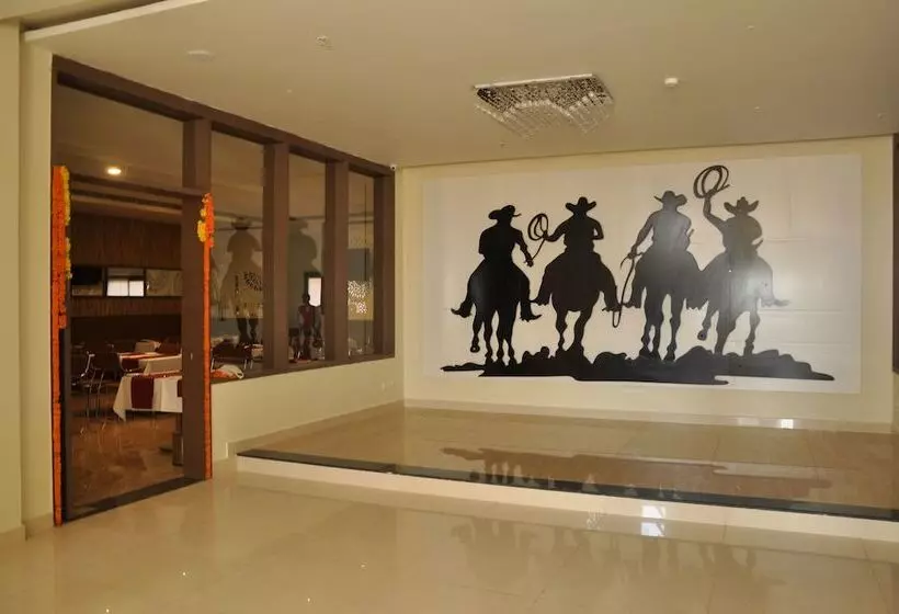 ホテル Redlas Inn