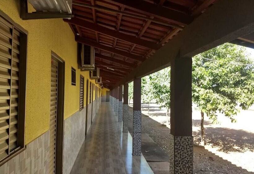 בית מלון כפרי Relevo