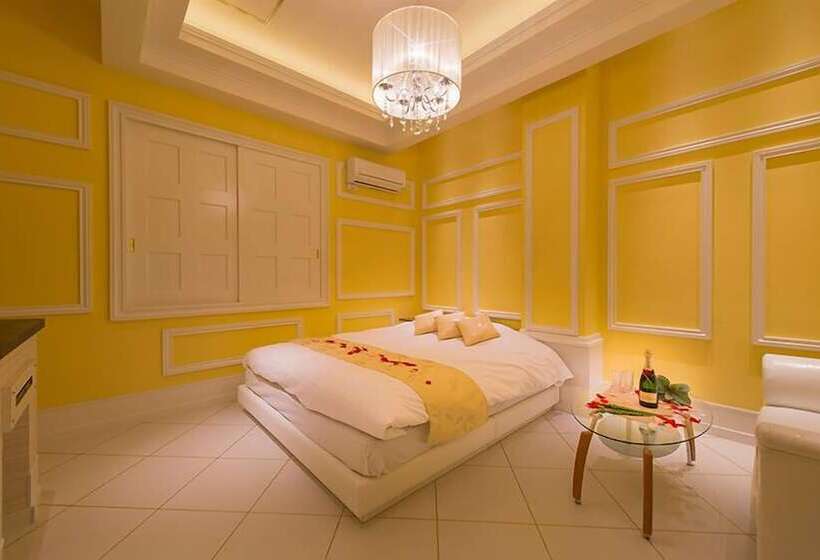 Hotel Sweets   Adults Only