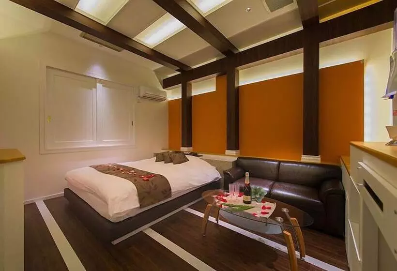 Hotelli Sweets   Adults Only