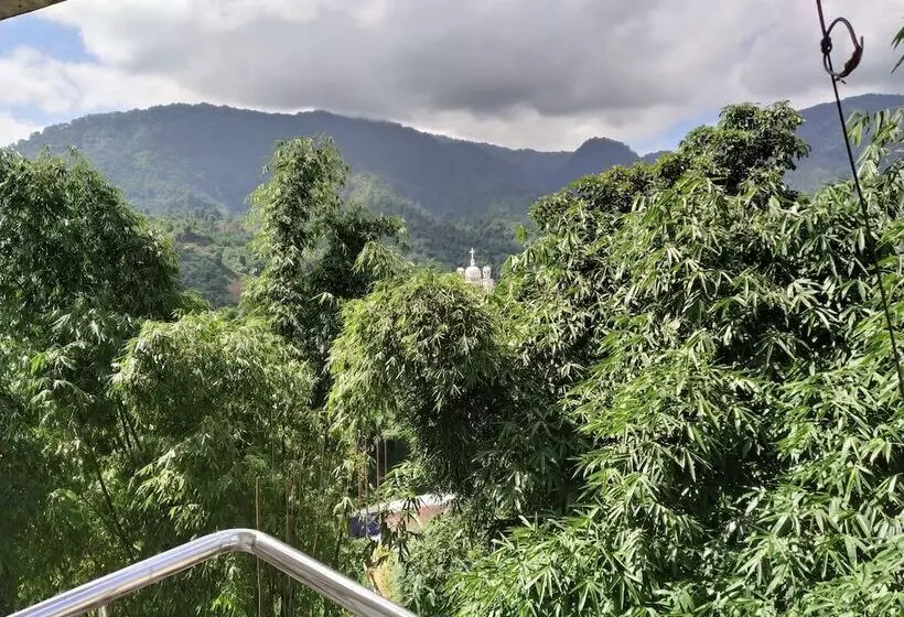 ホテル Todo Itanagar
