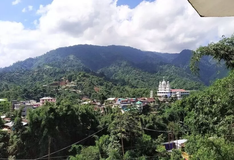 ホテル Todo Itanagar