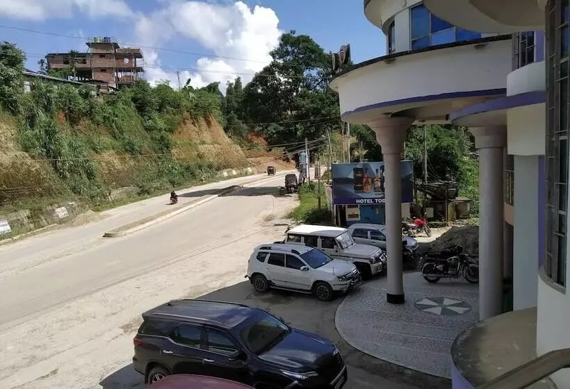 ホテル Todo Itanagar