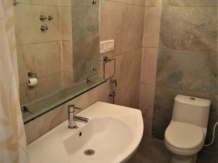 Majatalo Davey S Town House