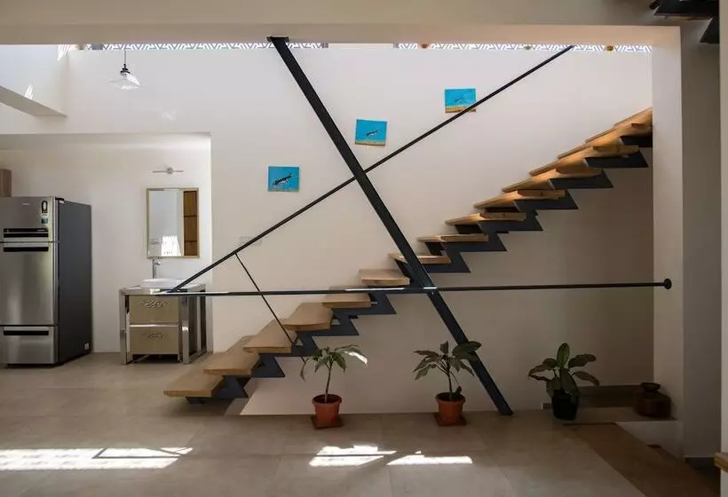 Majatalo Davey S Town House