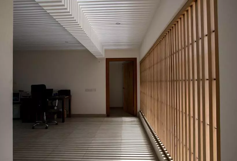 Majatalo Davey S Town House