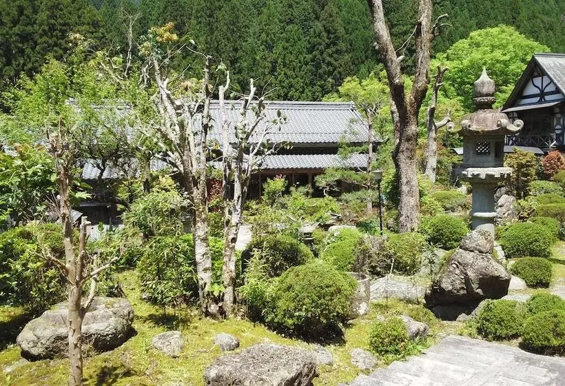 Majatalo Guest Villa Houou