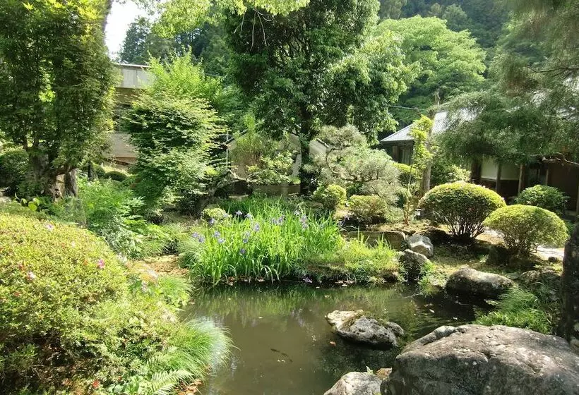 Majatalo Guest Villa Houou