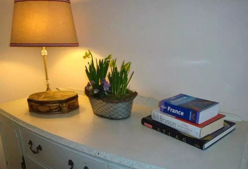 ペンション La Maison Catalpa   Chambre D Hôtes