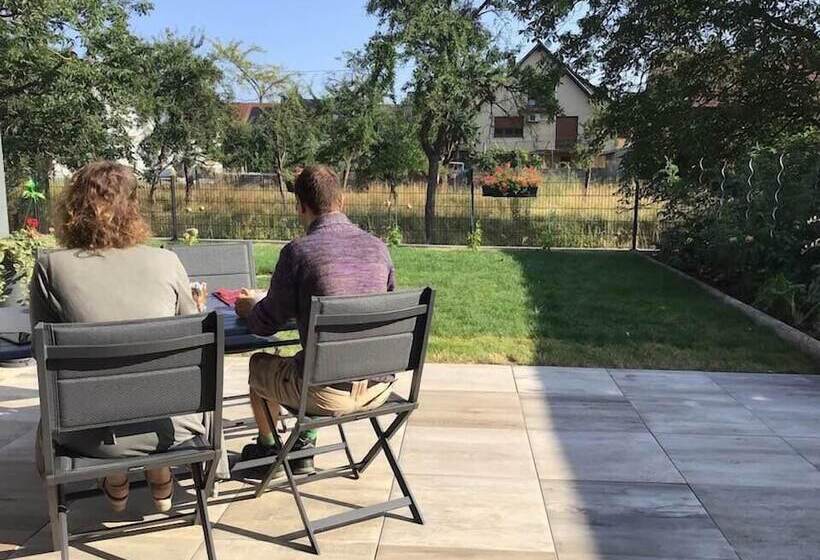 بنسيون L'attrap'reves