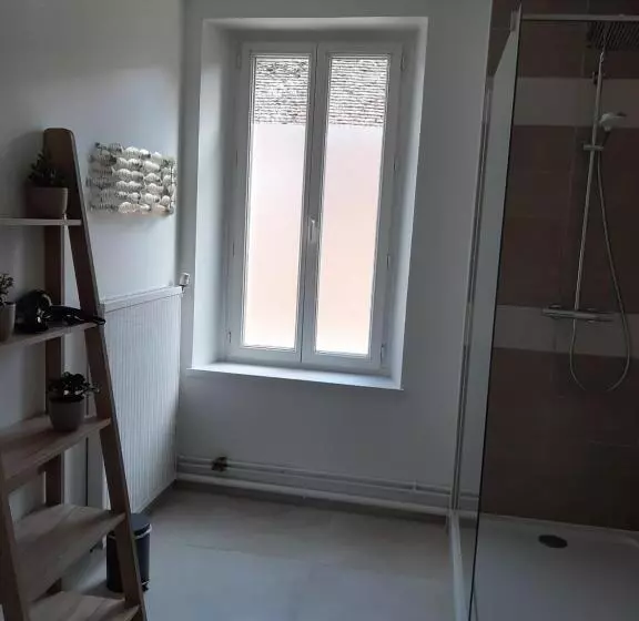 Majatalo Les 3 Cailloux Bar Restaurant