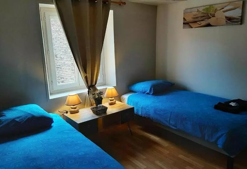 Majatalo Les 3 Cailloux Bar Restaurant