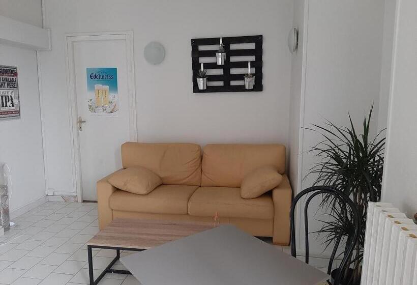 Пансион Les 3 Cailloux Bar Restaurant