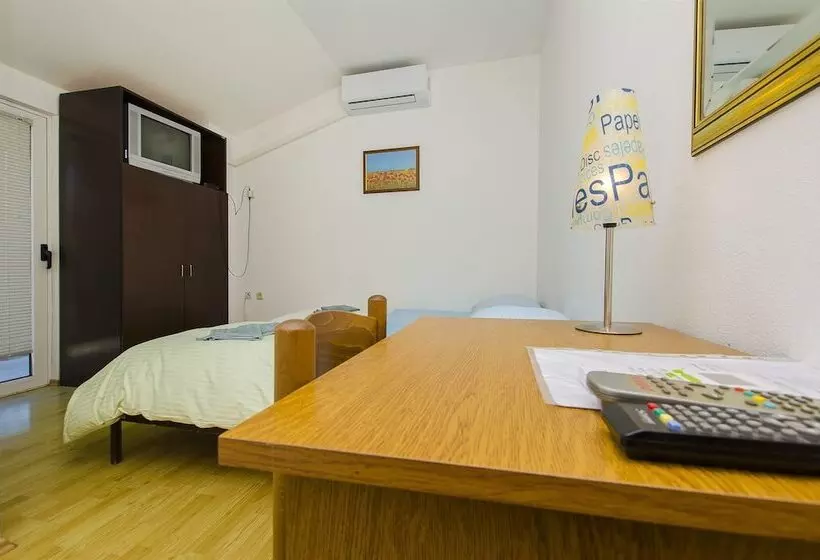 پانسیون Rooms Marijana