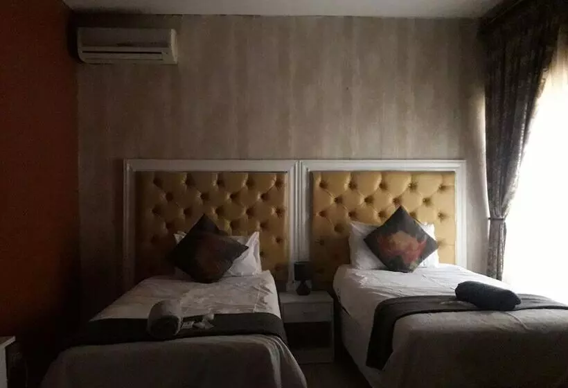 Vakhusi Bed And Breakfast