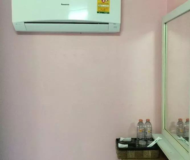 Retkeilymaja Phrtathe Nangyeon