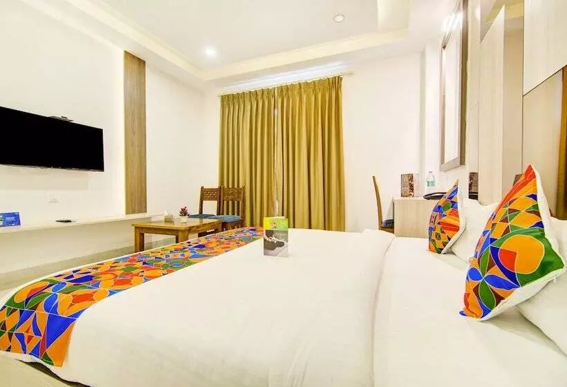 Fabhotel Yellow