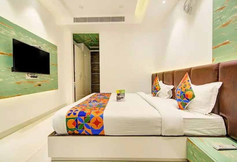 Fabhotel Yellow