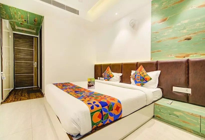 Fabhotel Yellow