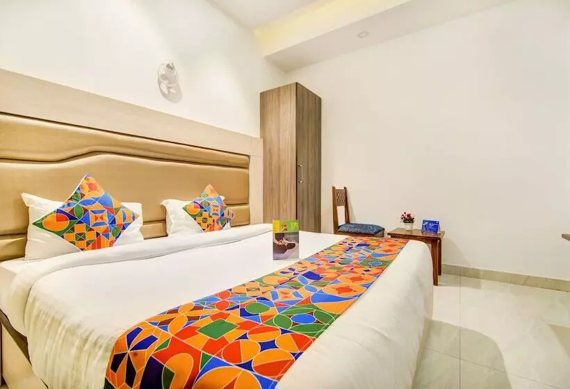 Fabhotel Yellow