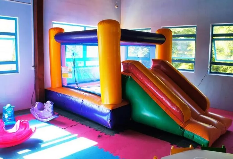 ホテル Estância Solazer