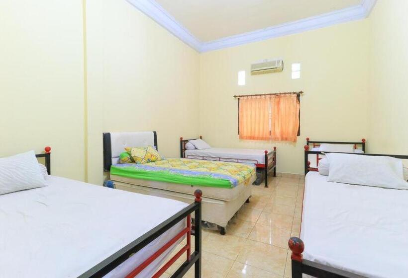 בית מלון כפרי Mutiara Khadijah