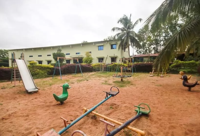 Hotel Rashi Farms By Oyo Rooms