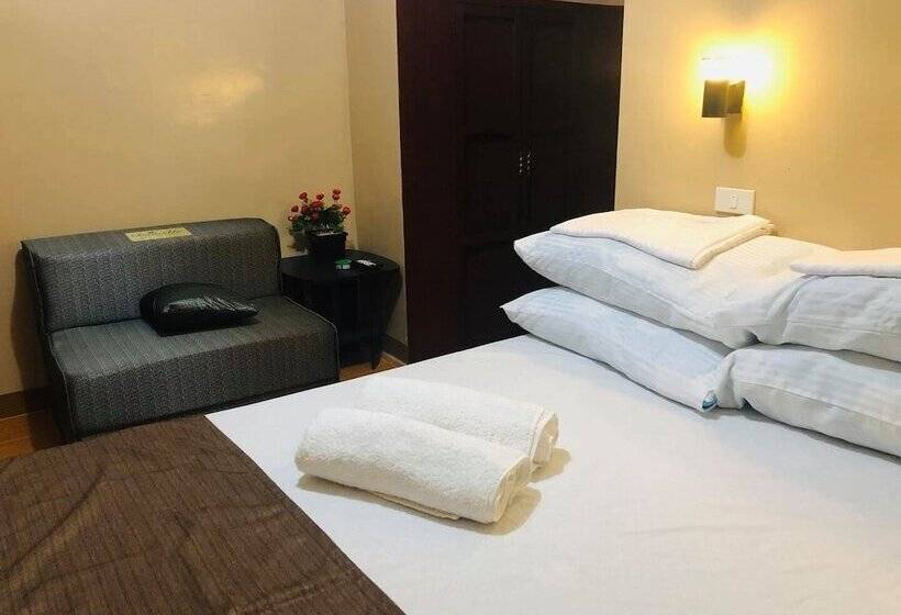 בית מלון כפרי Seaview Beach Resort