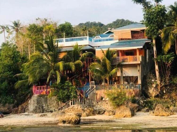 בית מלון כפרי Seaview Beach Resort