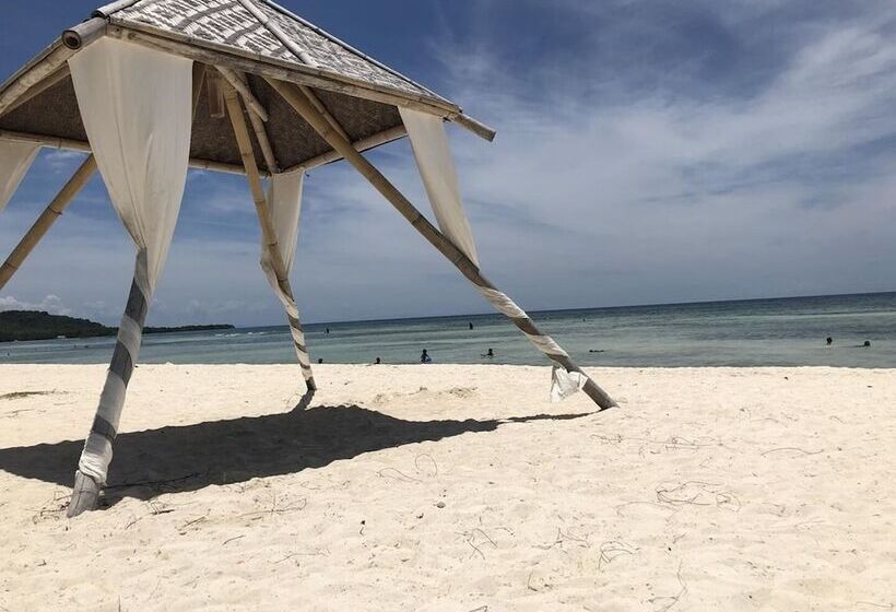 בית מלון כפרי Seaview Beach Resort