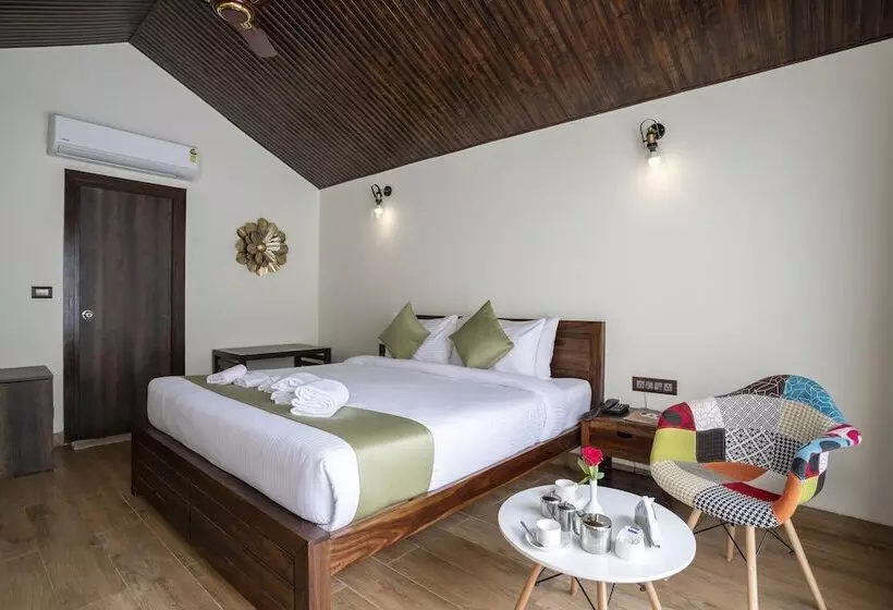 Hotelli Stone Wood Nature Resort