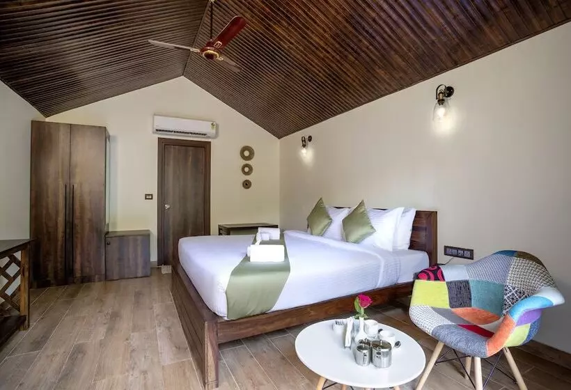 Hotelli Stone Wood Nature Resort