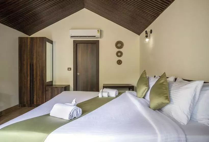 Hotelli Stone Wood Nature Resort